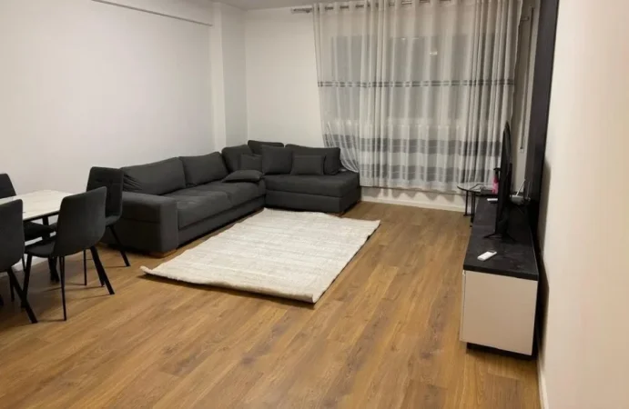 Tirane, jepet me qera apartament 2+1 Kati 2, 110 m² 700 € (Don Bosko)