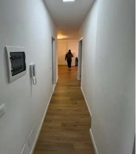 Tirane, jepet me qera apartament 2+1 Kati 2, 110 m² 700 € (Don Bosko)