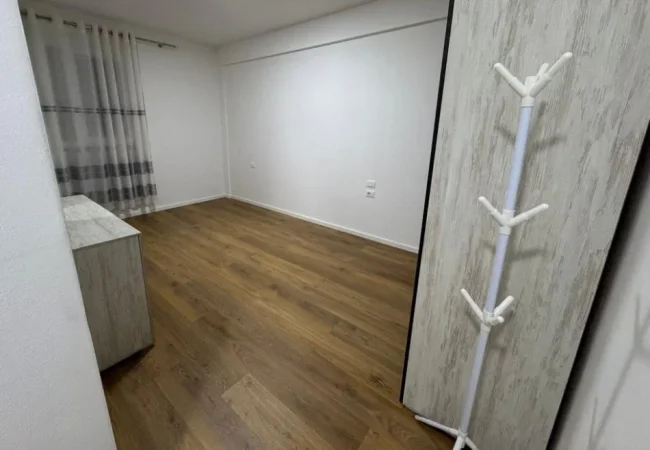 Tirane, jepet me qera apartament 2+1 Kati 2, 110 m² 700 € (Don Bosko)