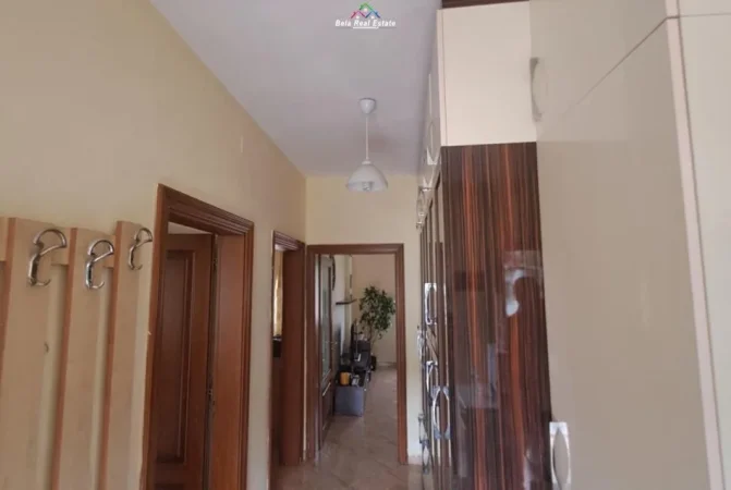Tirane, jepet me qera Vile 2+1+Ballkon Kati 2, 72 m² 500 € (prane Kupoles)