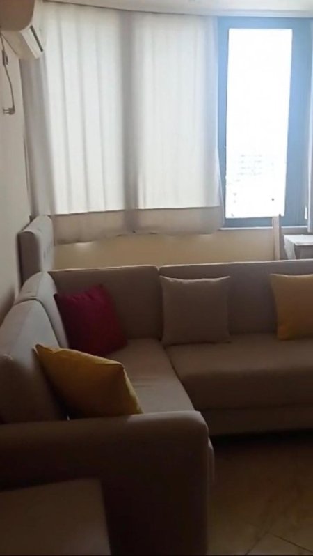 Tirane, jepet me qera garsoniere Kati 6, 35 m² 300 €