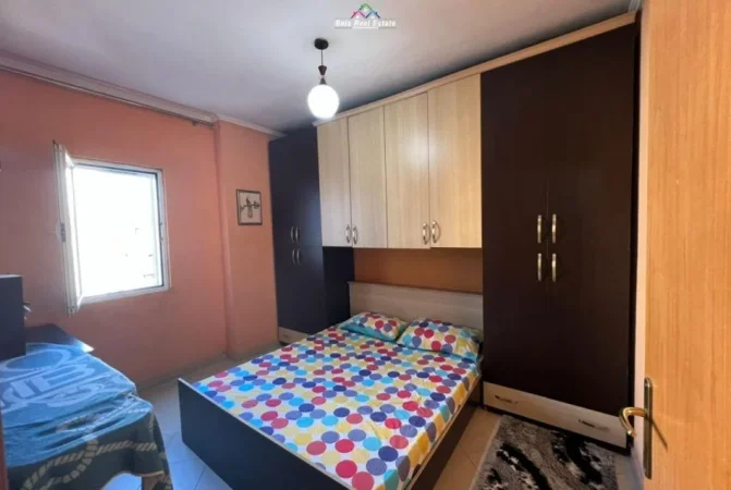 Tirane, jepet me qera apartament 1+1+Ballkon Kati 7, 55 m² 400 € (prane Big Pjates)