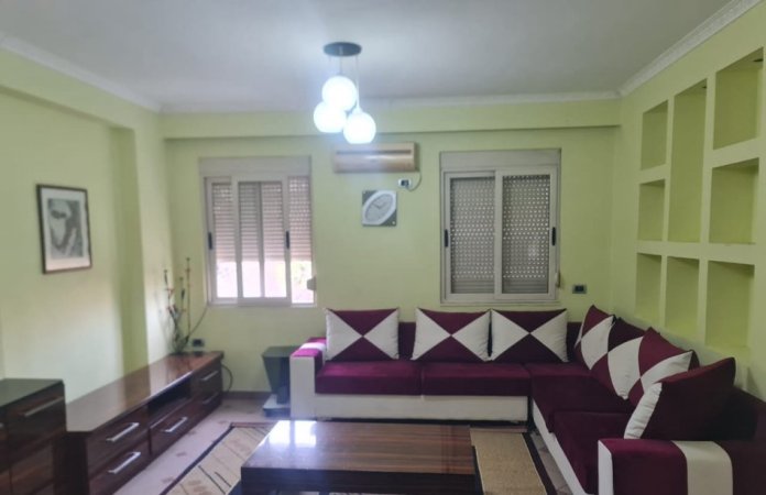 Tirane, jepet me qera apartament 2+1+Ballkon Kati 2, 79 m² 650 € 