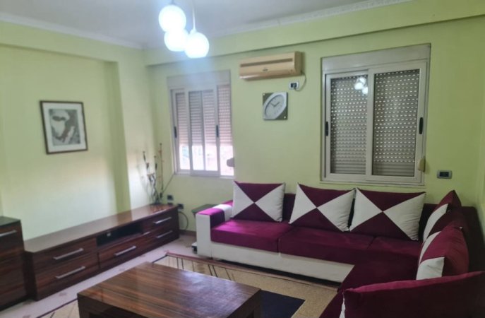 Tirane, jepet me qera apartament 2+1+Ballkon Kati 2, 79 m² 650 € 