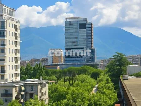 Tirane, jepet me qera apartament 3+1 Kati 2, 110 m² 1.200 € 