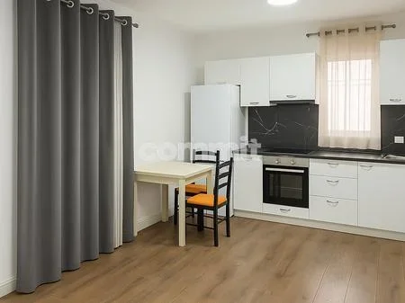 Tirane, jepet me qera apartament 3+1 Kati 2, 110 m² 1.200 € 