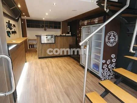 Tirane, jepet me qera ambjent biznesi Kati 1, 50 m² 1.000 € (Komuna e Parisit)