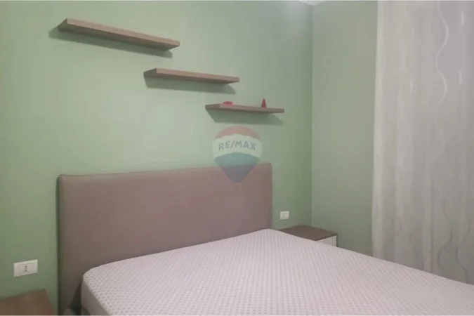 Tirane, jepet me qera apartament 2+1 Kati 3, 89 m² 700 € (Don Bosko)