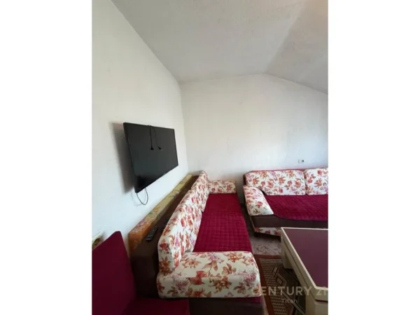 Tirane, jepet me qera apartament 3+1+Ballkon Kati 6, 120 m² 450 € (don bosco)