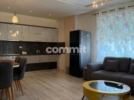 Tirane, jepet me qera apartament 2+1 Kati 10, 105 m² 1.200 € (Komuna e Parisit)