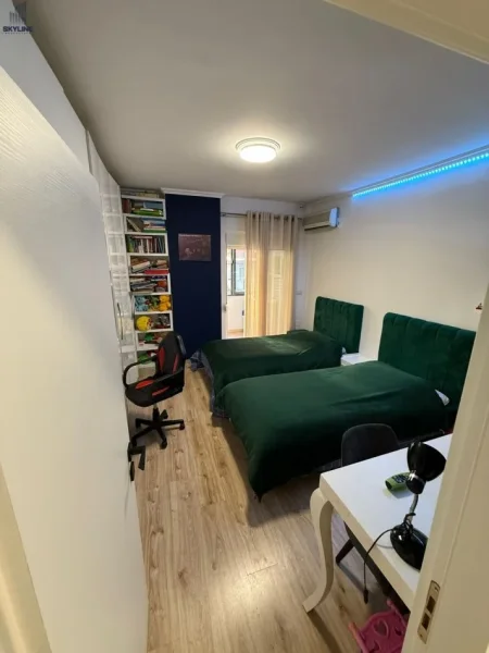 Tirane, shitet apartament 2+1 Kati 4, 115 m² 192.000 € (Astir)