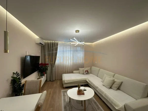 Tirane, shitet apartament 1+1+Post Parkimi,  Kati 0, 59 m² 110.000 € (Shkoze)