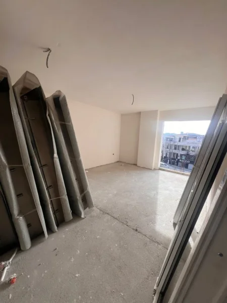 shitet apartament , 102 m² 107.835 € (Paskuqan)