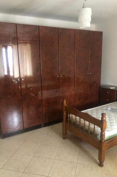 Tirane, jepet me qera apartament 2+1+Ballkon Kati 4, 85 m² 450 € 