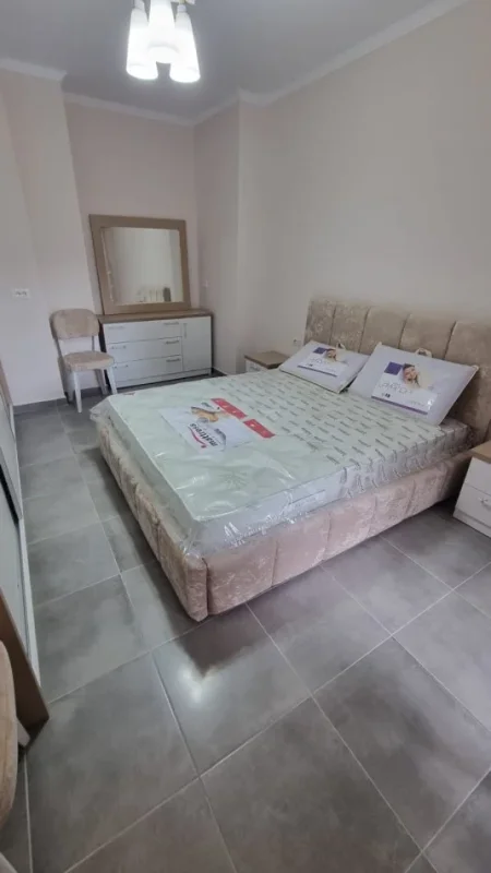 Jepet me qera apartament 2+1 Fringo i ri – Rruga Dibres  650 € (Selvia)