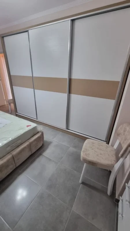 Jepet me qera apartament 2+1 Fringo i ri – Rruga Dibres  650 € (Selvia)