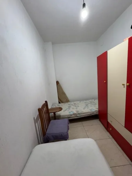 Tirane, jepet me qera apartament 1+1 Kati 1, 60 m² 250 € (Don Bosko (Xhamia))