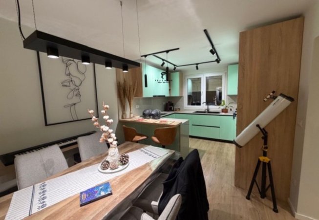 Tirane, jepet me qera apartament 1+1 Kati 1, 66 m² 750 € (ISH EKSPOZITA)