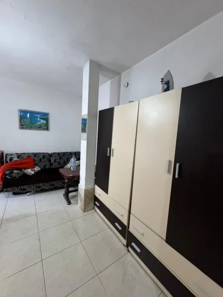Tirane, jepet me qera apartament 1+1 Kati 1, 60 m² 270 € (Don Bosko (Xhamia))