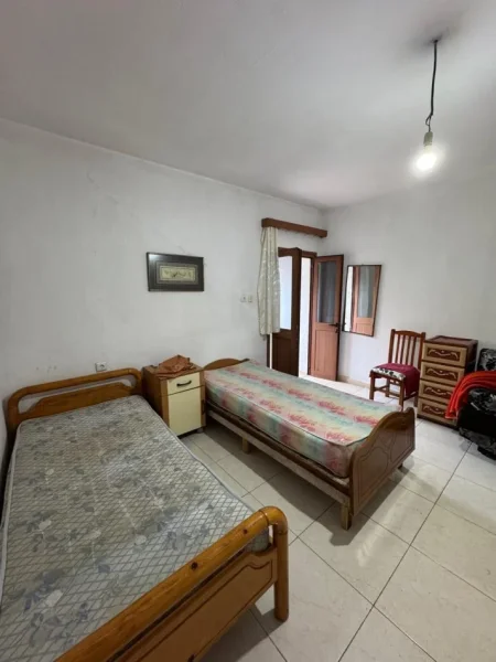 Tirane, jepet me qera apartament 1+1 Kati 1, 60 m² 270 € (Don Bosko (Xhamia))