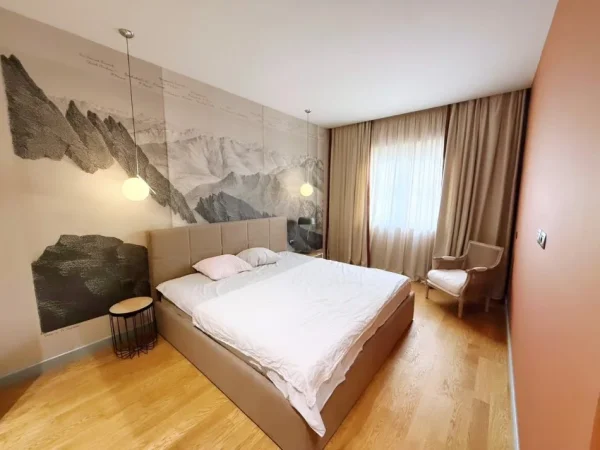 Tirane, shitet apartament 2+1 , 125 m² (Yzberisht)