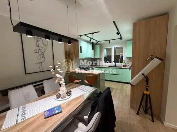 Tirane, jepet me qera apartament 1+1 Kati 2, 65 m² 750 € (Myslym Shyri)