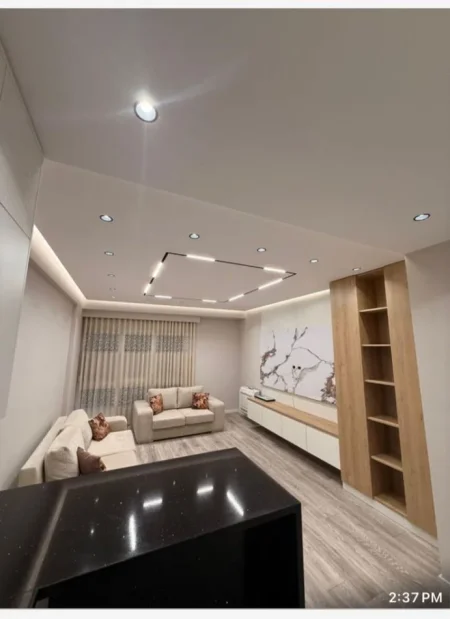 Tirane, jepet me qera apartament 1+1 Kati 1, 87 m² 600 € (Astir)