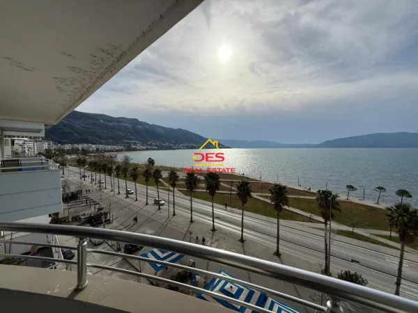 Vlore, jepet me qera apartament 2+1+Ballkon Kati 5, 110 m² 1.000 € (Rruga Çamëria)