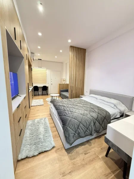 Tirane, jepet me qera garsonier Kati 1, 36 m² 370 € (FRESK)
