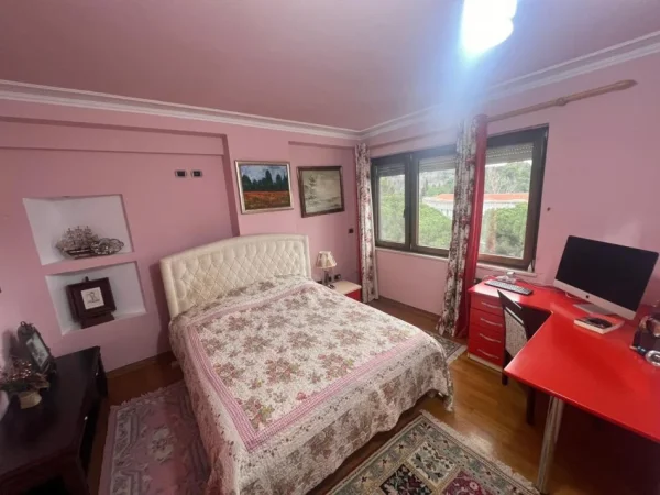 Tirane, jepet me qera 2+1 Kati 10, 80 m² 700 € (air albania)
