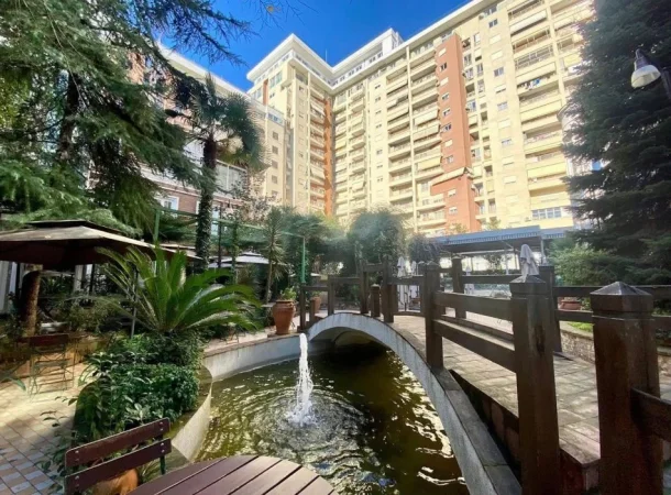 Tirane, jepet me qera 2+1+Aneks+Ballkon Kati 7, 110 m² 