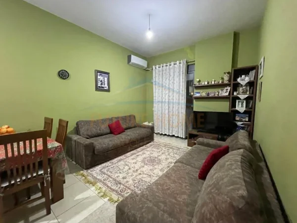 Tirane, shitet apartament 1+1 Kati 1, 72 m² 115.000 € (Unaza e Re)
