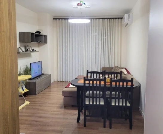 jepet me qera apartament 2+1 Kati 3, 90 m² 620 € (Fusha e Aviacionit)