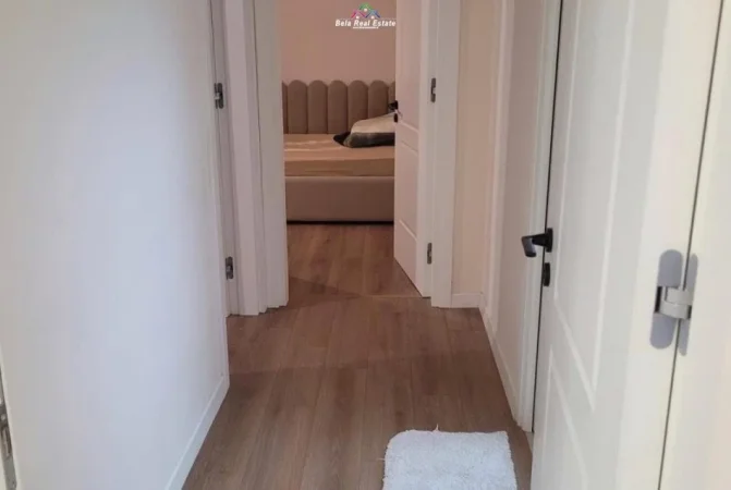 jepet me qera apartament 2+1 Kati 3, 90 m² 620 € (Fusha e Aviacionit)