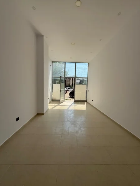 Ambient biznesi 250 €