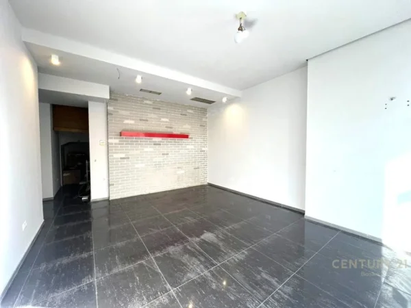 Tirane, jepet me qera ambjent biznesi Kati 0, 35 m² 350 € (zogu i zi hysni gerbolli)