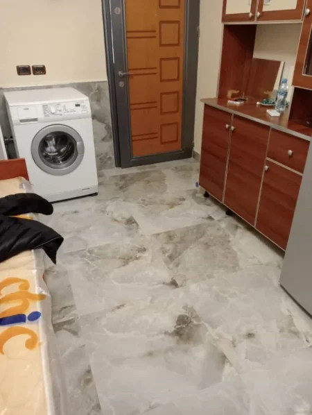 Tirane, jepet me qera apartament 1+1 Kati 5, 24 m² 400 € (Rruga Myslym Shyri)