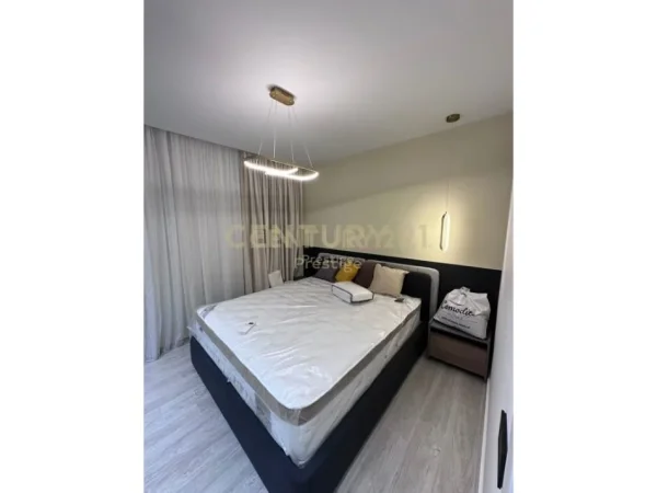 Tirane, jepet me qera apartament 1+1 Kati 2, 80 m² 700 € (Bulevardi i Ri)