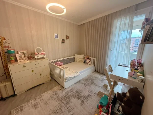 Tirane, shitet apartament 2+1 Kati 5, 103 m² 250.000 € (Myslym Shyri)