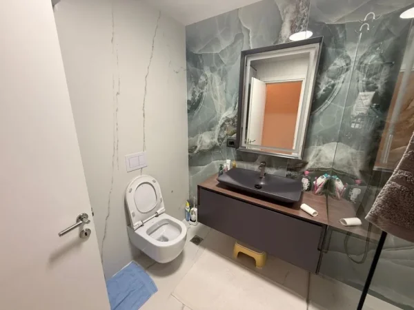 Tirane, shitet apartament 2+1 Kati 5, 103 m² 250.000 € (Myslym Shyri)