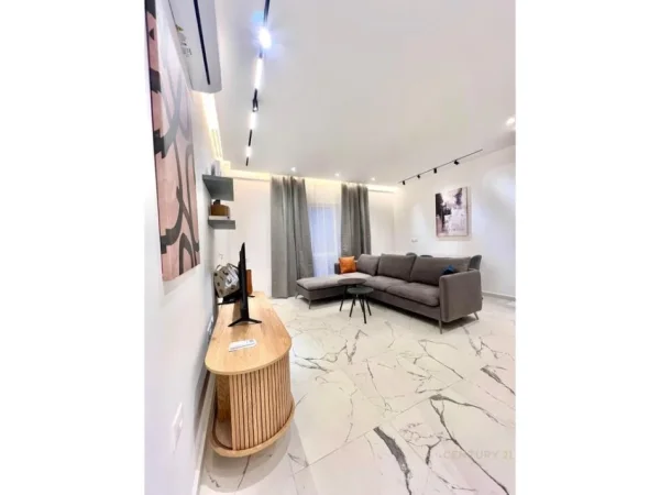 Tirane, jepet me qera apartament 1+1 Kati 6, 66 m² 750 € 