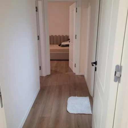 Tirane, jepet me qera apartament 2+1+Ballkon Kati 3, 90 m² 620 € (FUSHA E AVIACIONIT)