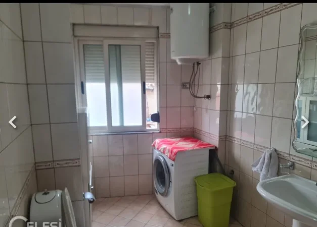 Tirane, jepet me qera apartament 1+1+studio+Ballkon Kati 2, 74 m² 650 € (Rruga Mihal Duri, Rr. E Durresit)