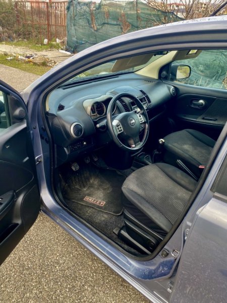 Kavaje, shes makine Nafte, blu e errët manuale Kondicioner 15.000 km 2.800 €