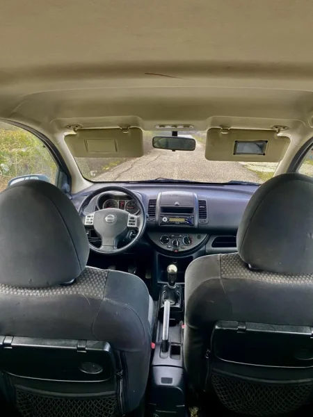 Kavaje, shes makine Nafte, blu e errët manuale Kondicioner 15.000 km 2.800 €