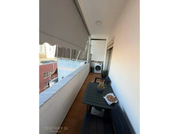 Tirane, shitet apartament 2+1+Ballkon Kati 5, 97 m² 203.000 € 