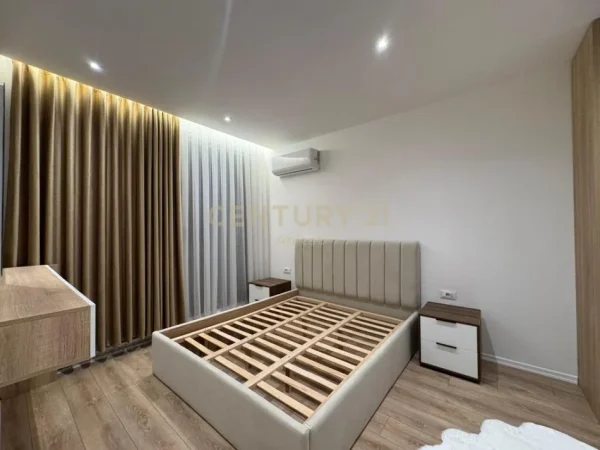 Tirane, shitet apartament 1+1+Ballkon Kati 5, 70 m² (fortuzi)