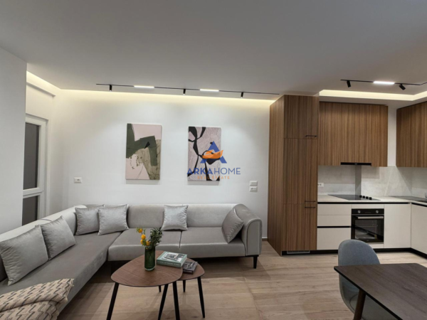 Tirane, jepet me qera apartament 1+1+Ballkon Kati 3, 70 m² 800 € 