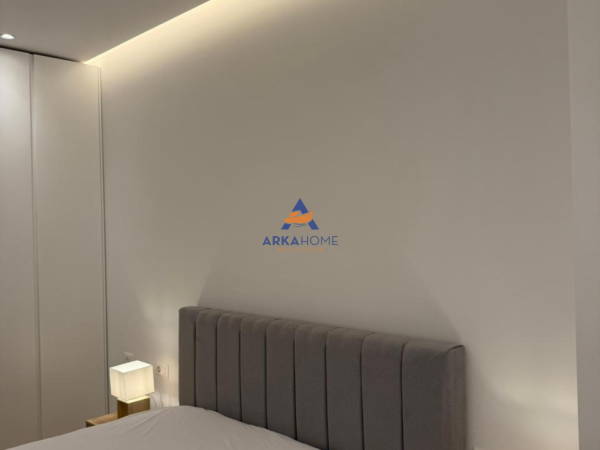 Tirane, jepet me qera apartament 1+1+Ballkon Kati 3, 70 m² 800 € 