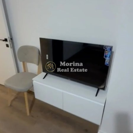 Tirane, jepet me qera apartament 1+1 Kati 7, 60 m² 450 € (Rruga 5 Maji)